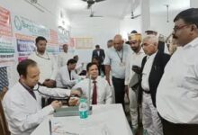 Photo of गाजीपुर : मेडिकल कैम्प में न्यायाधीशों व अधिवक्ताओं का किया गया स्वास्थ्य परीक्षण 