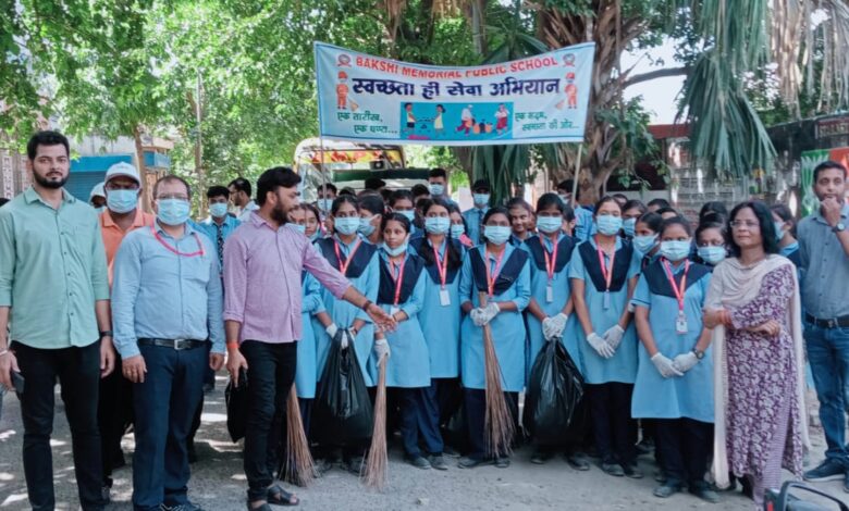 Children took out rally to create awareness about cleanliness