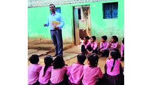 Amit Verma (43), an assistant teacher at a primary school in Lakara, Baragaon block of Jhansi.