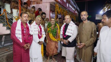 Photo of प्राचीन लेटे हुए हनुमान जी मंदिर मे आए स्वामी विजयेंद्र सरस्वती जी महाराज