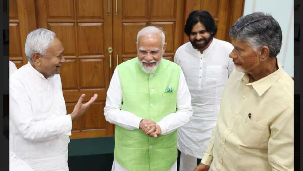 Narendra Modi at NDA meeting: Nitish Kumar told Narendra Modi to 'hurry up' in NDA meeting