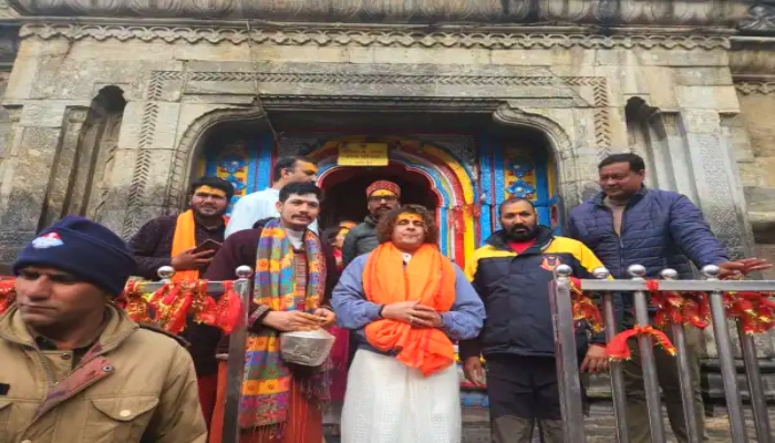 Sonu Nigam in Kedarnath: Sonu Nigam reached Kedarnath, visited and remembered his period of struggle in the film industry.