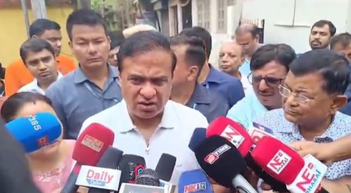 Assam News: Congress MP Gaurav Gogoi is criticizing his own father, Dr Himanta Biswa Sarma took a dig