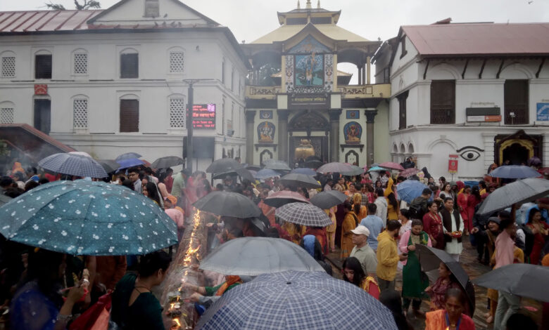 Nepal: On the first Monday of Sawan in Kathmandu, a wave of faith surged in Pashupatinath temple, crowd of devotees attended