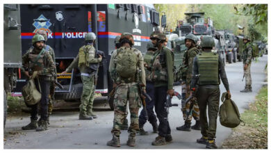 Photo of J&K News: सेना ने जम्मू-कश्मीर के कुपवाड़ा में पाकिस्तान की बॉर्डर एक्शन टीम के हमले को नाकाम किया, एक घुसपैठिया मारा गया