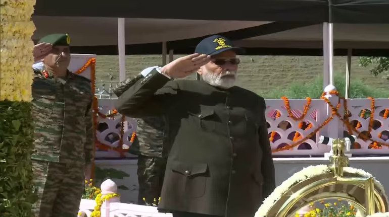 Kargil Vijay Diwas: On the 25th Kargil Vijay Diwas, PM Modi said, 'Pakistan has not learned anything from its history'