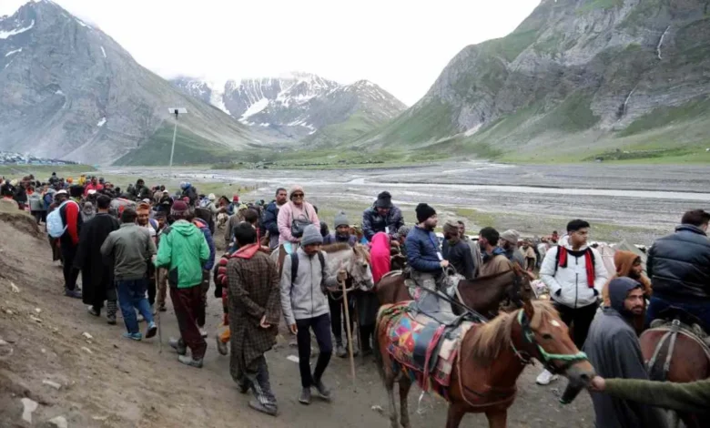 Amarnath Yatra suspended: Amarnath Yatra temporarily suspended due to heavy rains in Jammu and Kashmir