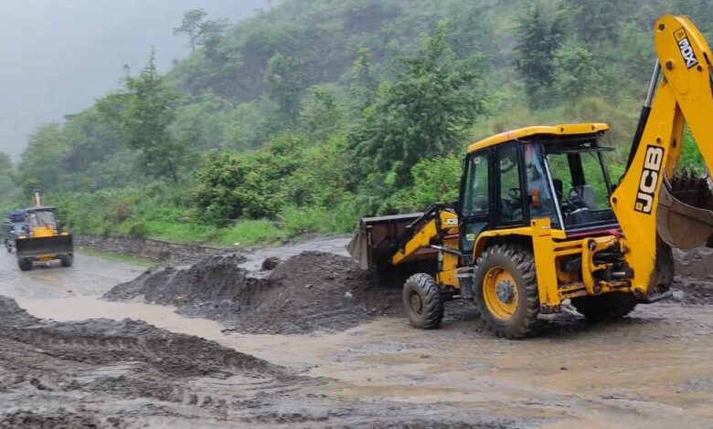 Nepal: Nine highways blocked in last 24 hours due to floods and landslides