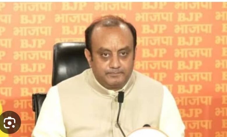 BJP attack on Rahul Gandhi: BJP spokesperson said that ever since Rahul Gandhi became the leader of the opposition in Parliament, he has been doing the politics of fear and confusion