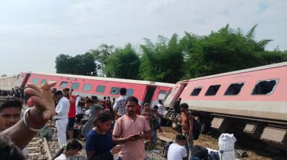 UP Accident News: Several coaches of Dibrugarh Express derailed, two people died, 25 injured