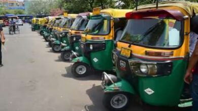 Photo of Taxi Auto Cab Strikes: दिल्ली-एनसीआर में ऑटो, टैक्सी चालकों ने की दो दिवसीय हड़ताल, ओला, उबर पर प्रतिबंध की मांग