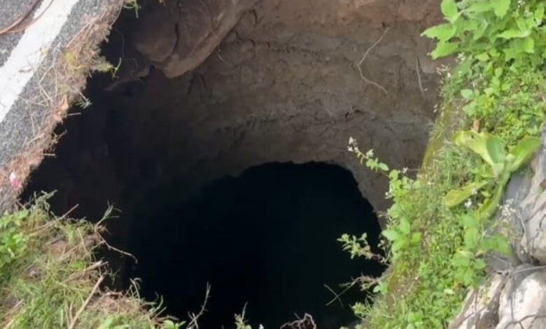 Himachal Pradesh: The upper portion of the under-construction tunnel at Diode on Chandigarh Manali four-lane collapsed