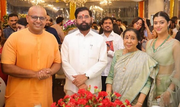 Bollywood Stars attending Ganesh Utsav: Ganesh Utsav was celebrated at CM Eknath Shinde's house, many Bollywood stars attended