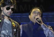 Photo of Himesh’s father died: हिमेश रेशमिया के पिता विपिन रेशमिया का 87 साल की उम्र में हुआ निधन