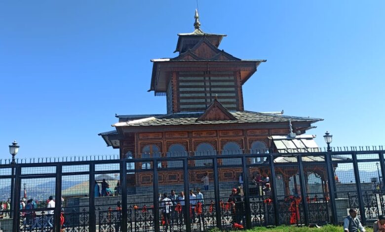 Shimla: Durga Navami is being celebrated with great enthusiasm in Himachal, religious programs are being organized