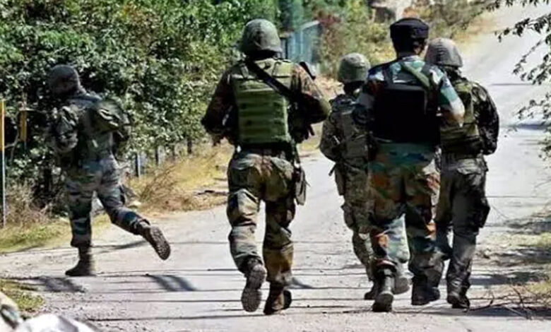 Jammu-Kashmir: Three Para-Special Forces soldiers injured in an encounter with terrorists in Chas area of ​​Kishtwar