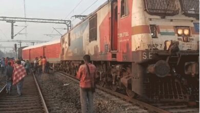 Kolkata: Three coaches of a passenger train derailed in Nalpur near Shalimar, no casualties