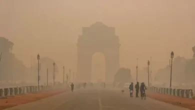 Delhi Air Pollution: Smoking in Bangalore and doing yoga in Delhi is the same thing...