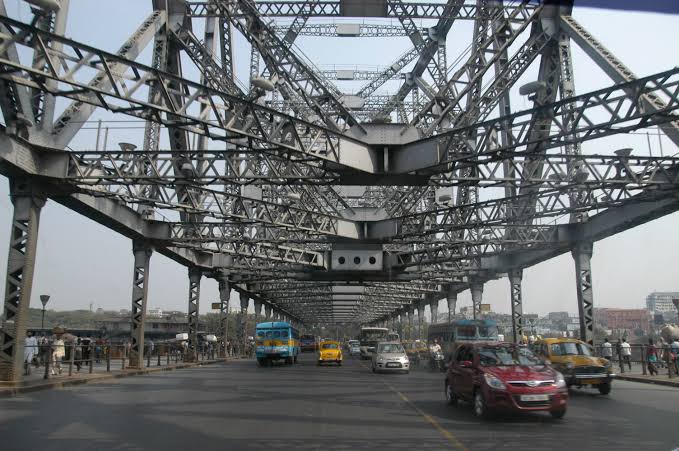 Kolkata: Howrah Bridge will undergo health check-up, experts from a London based company reached Kolkata