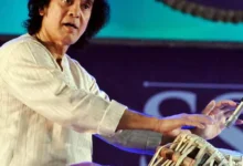 Photo of Tabla Legend Zakir Hussain Dies: पद्म विभूषण और 4 बार ग्रैमी पुरस्कार विजेता तबला वादक जाकिर हुसैन का 73 वर्ष की आयु में निधन