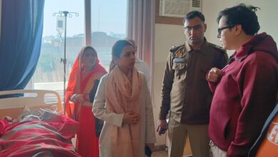 Baghpat News: Nirvana Mahotsav stage collapsed in Baraut, UP, five dead, 60 injured