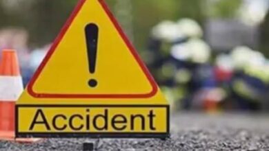 Hamirpur: Body of a young man stuck in truck after collision, two others injured