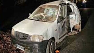 Chhattisgarh: Wife died in Balod road accident late night, husband and daughter critical