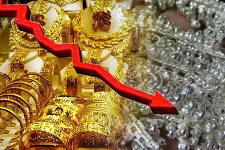 Gold Silver Rate: Gold became cheaper on the first day of the year, silver also lost its shine