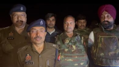 Jhansi: Police encounter with tractor thieves, one got shot and the other surrendered