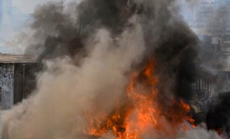 West Bengal: Huge fire in Kolkata garage, many vehicles burnt to ashes