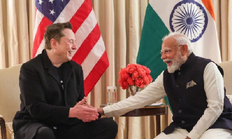 New Delhi: After meeting eminent personalities, PM Modi is returning home from America with 'a lot of things'
