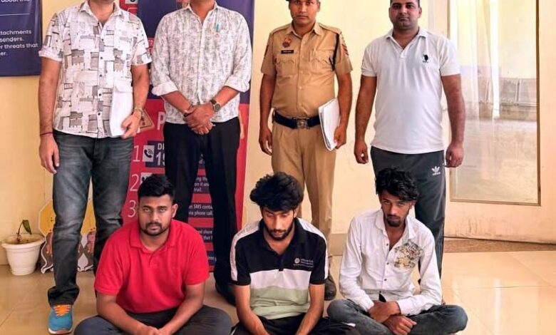 Faridabad: Four accused arrested for cheating people by making them pay for online orders