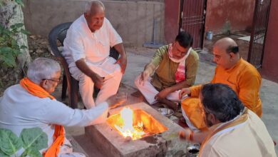Mau News: Hawan was performed at Panchdev temple for the purification of Anurag Kashyap's intellect