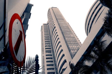 Market cap of top 10 companies: Market cap of top 10 companies increased by Rs 3.84 lakh crore, HDFC Bank benefited the most
