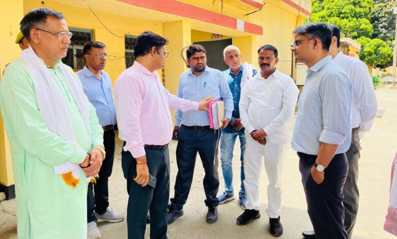 Varanasi News: Special emphasis on the security of EVM warehouse, instructions for 24×7 monitoring through CCTV - District Magistrate