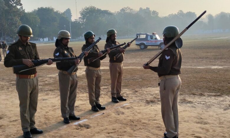 Pratapgarh: Parade organized in Police Line Pratapgarh on Tuesday, ASP Western Mr. Sanjay Rai took the salute