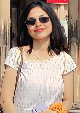Prayagraj News: Meja's daughter Juhi Verma created history in MBBS exam
