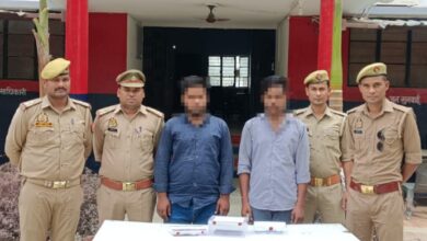 Pratapgarh: Two accused arrested in robbery case, mobiles purchased from loot and Rs 20,000 recovered