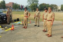 Pratapgarh: Superintendent of Police Pratapgarh Dr. Anil Kumar took salute in the parade ground, laid special emphasis on physical fitness and crime scene handling