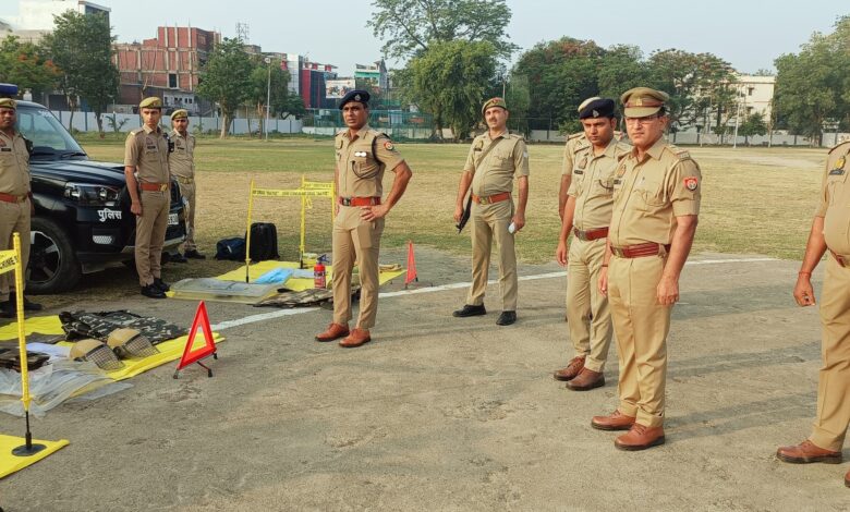 Pratapgarh: Superintendent of Police Pratapgarh Dr. Anil Kumar took salute in the parade ground, laid special emphasis on physical fitness and crime scene handling