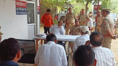 Pratapgarh News: District Magistrate and Superintendent of Police held public hearing on police station resolution day, instructions for impartial disposal of complaints
