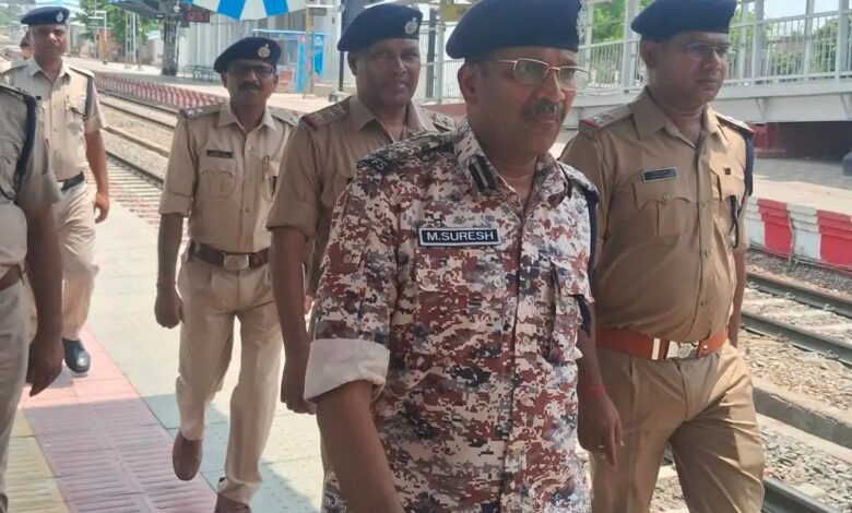 Naini News: DIG Railway did a surprise inspection of Naini Junction