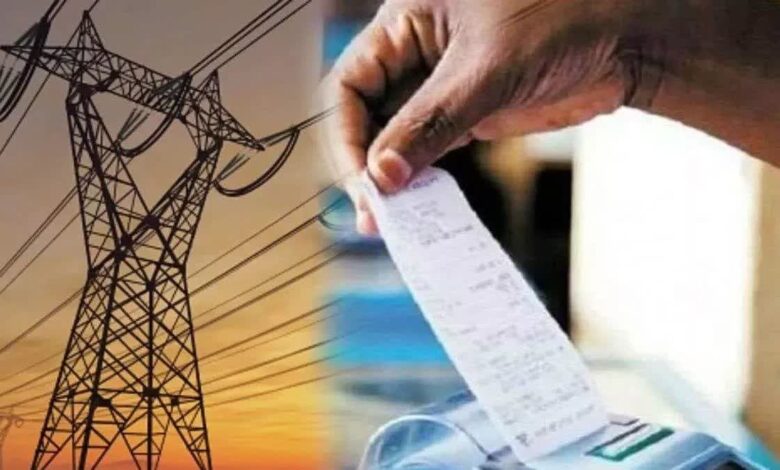 The SDO of the Electricity Department is misleading the general public by becoming a mafia of the electricity department