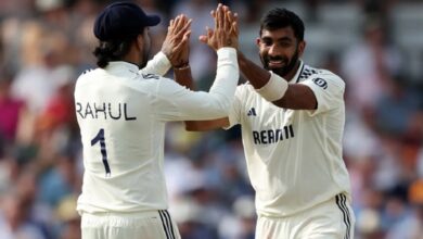 LEADS TEST: Second day's play ends, England's score is 209/3, 262 runs behind India