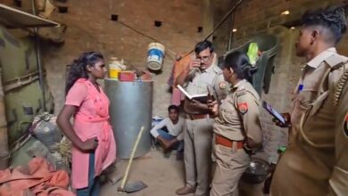 Kaushambhi News: Thundering lightning took the lives of 4 people including innocent children