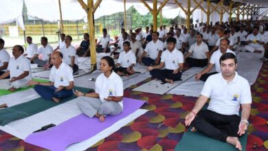 Prayagraj News: Yoga practice program organized on International Yoga Day in the office of Principal Controller of Defense Accounts (Pension)