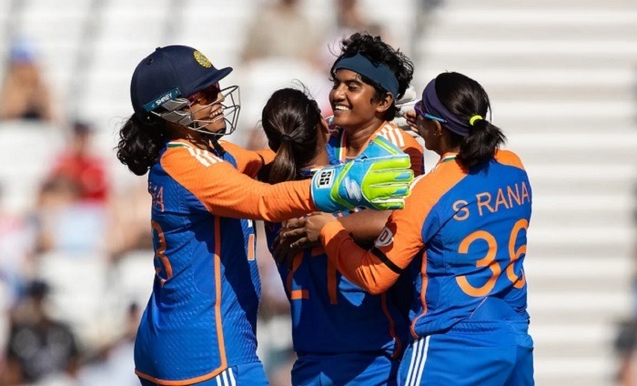 IND vs ENG: India got off to a stormy start with Mandhana's century, England lost by 97 runs