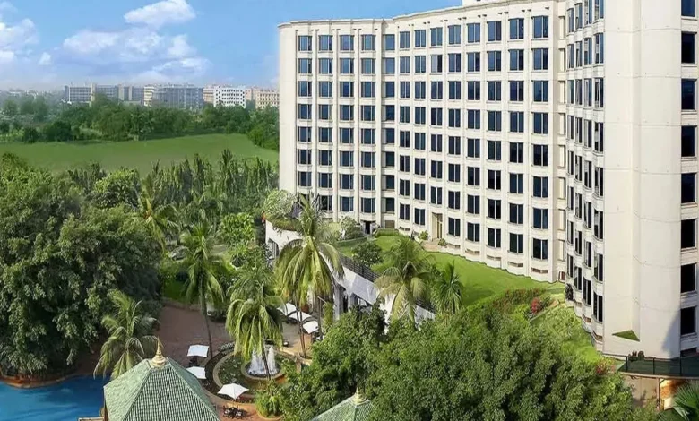 Share Market: Schloss Bangalore, the company that runs Leela Hotels, got listed on the stock market, opening at a drop of 7% from the issue price