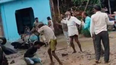 Barabanki news: A murder was committed on a Shiksha Mitra and his family due to an old rivalry