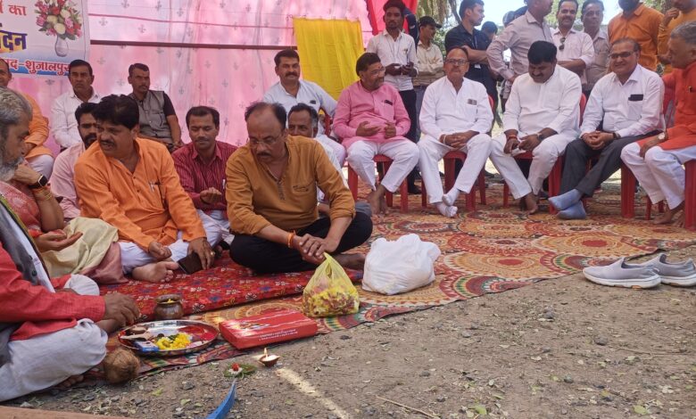 Kaushambhi news: Rejuvenation will be done at a cost of 2.5 crores, construction work started after Bhoomi Pujan